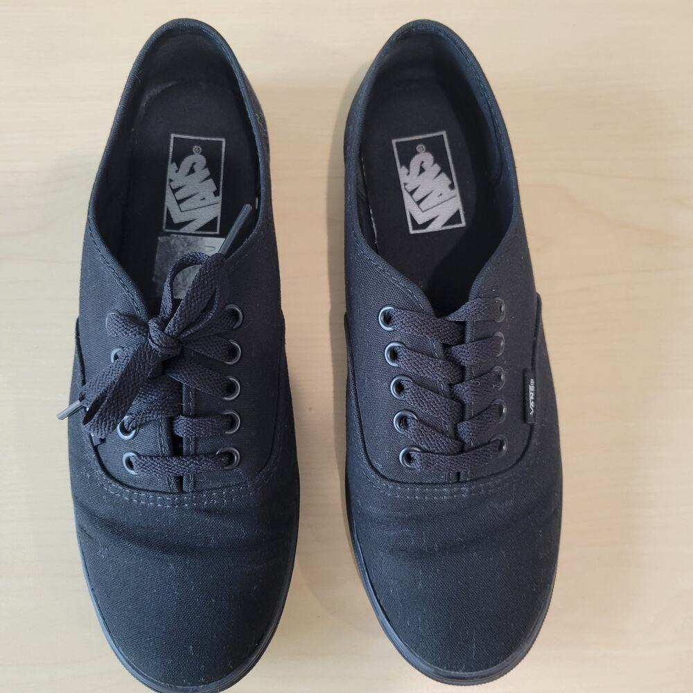 Classic black Vans size 9 lace up shoes